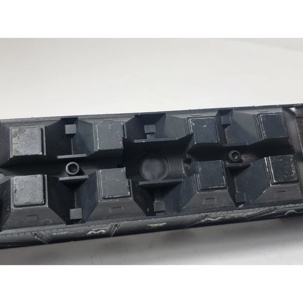 Lionel O Gauge Norfolk & Western Covered Hopper Open Hatches #644625 Model Train